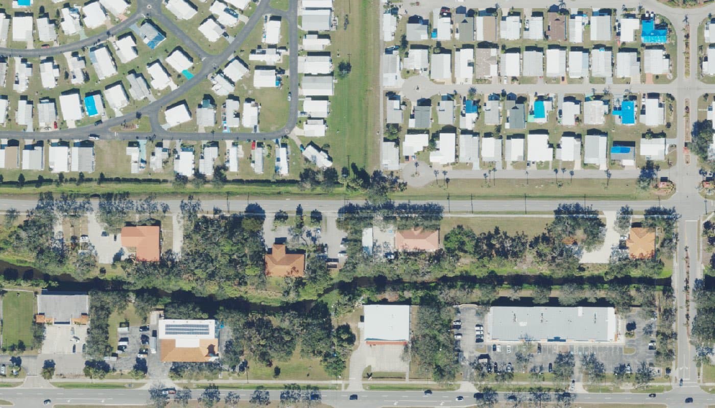 Aerial photograph of the clubhouse and amenities at Bay Indies