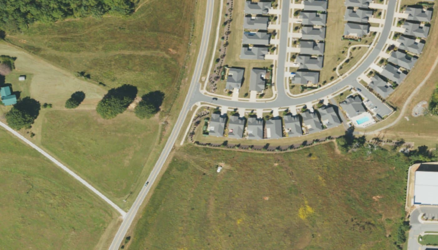 Aerial photograph of the clubhouse and amenities at The Courtyards at Blume Point