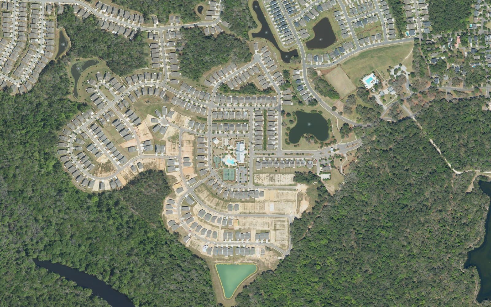 Aerial photograph of Cresswind Charleston and the surrounding area