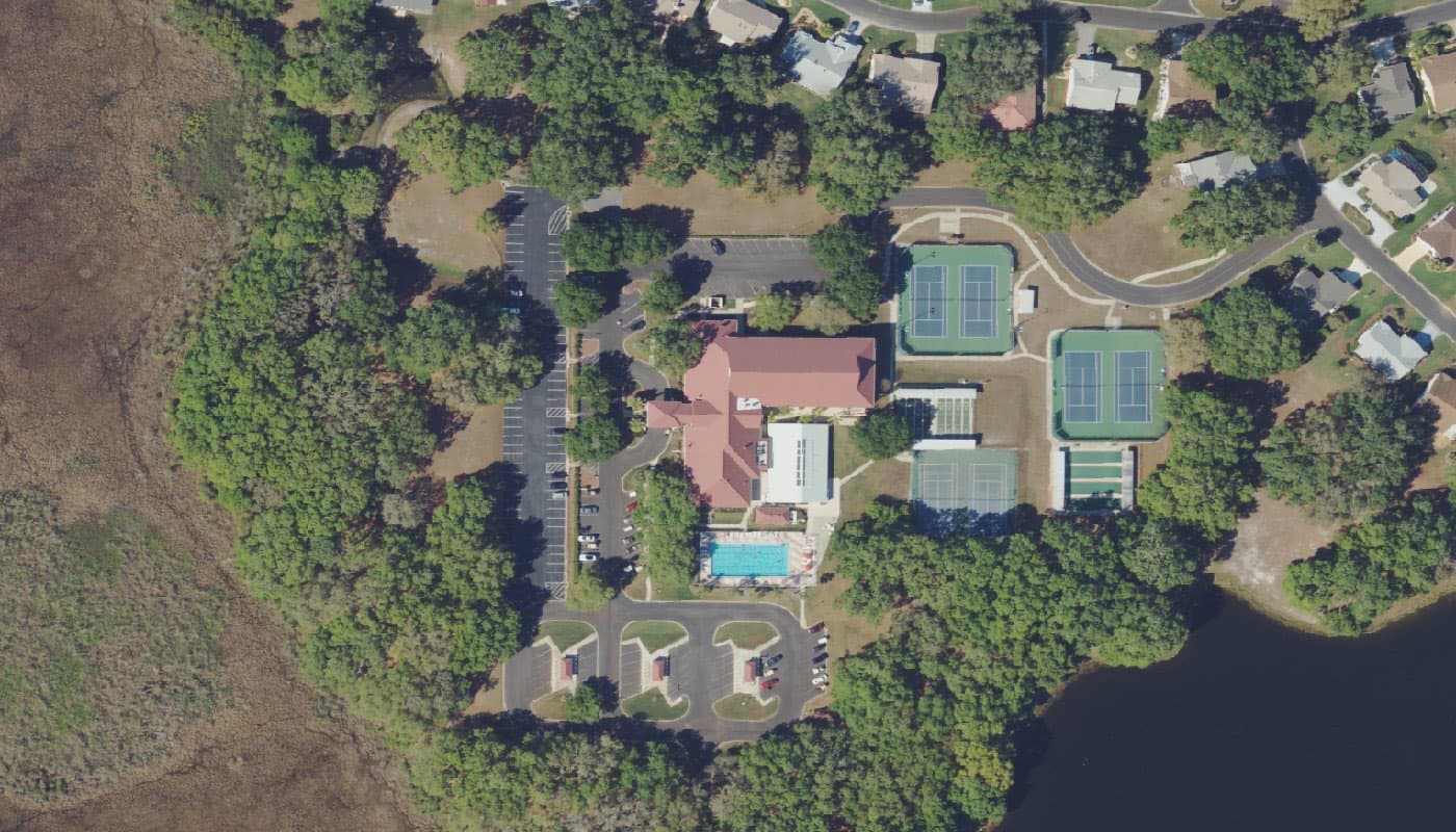 Aerial photograph of the clubhouse and amenities at Highland Lakes