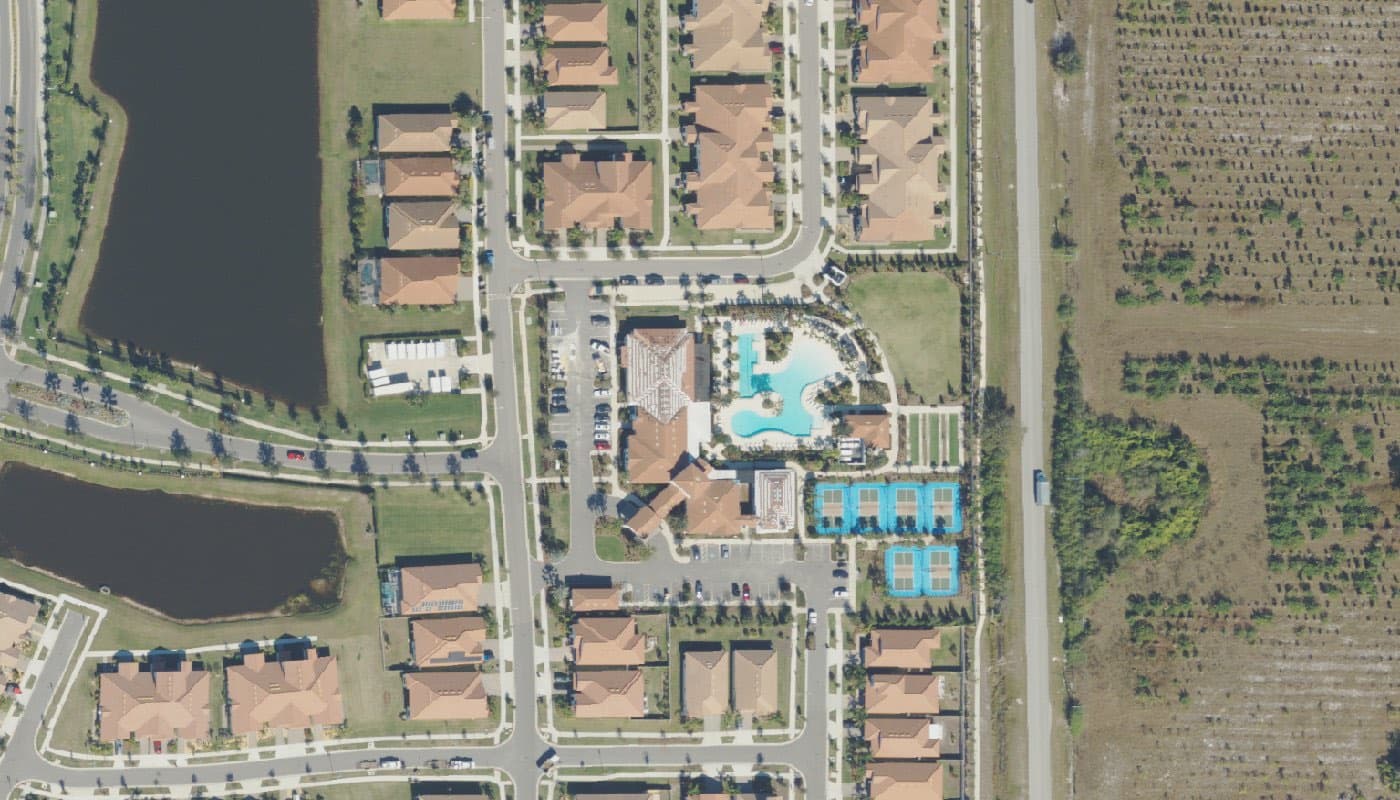 Aerial photograph of the clubhouse and amenities at Medley at Southshore Bay