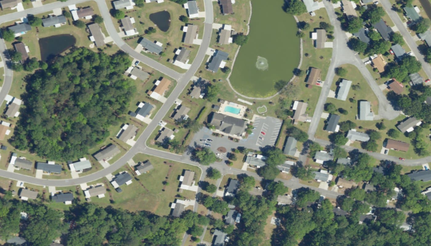 Aerial photograph of the clubhouse and amenities at Southern Palms
