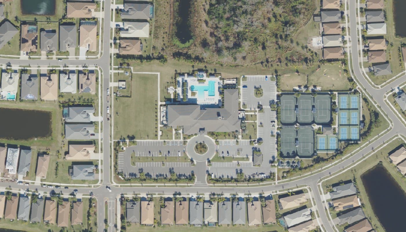 Aerial photograph of the clubhouse and amenities at Valencia del Sol